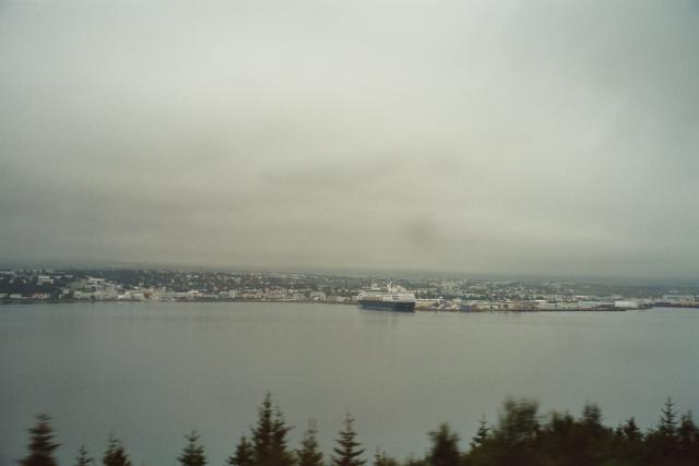 Akureyri von der anderen Seite des Fiordes gesehen