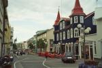 Einkaufsstrasse von Akureyri, leider nicht ganz Autofrei
