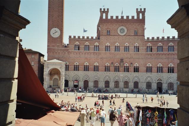 Siena 
Piazza del campo