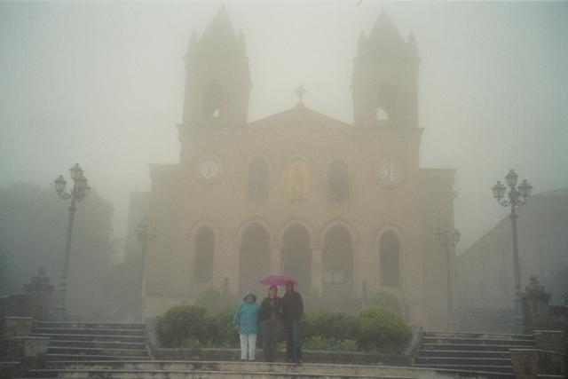 Gibilmann
Marien Wallfahrtskirche
So schaut es aus, wenn man in der Wolke drin ist.