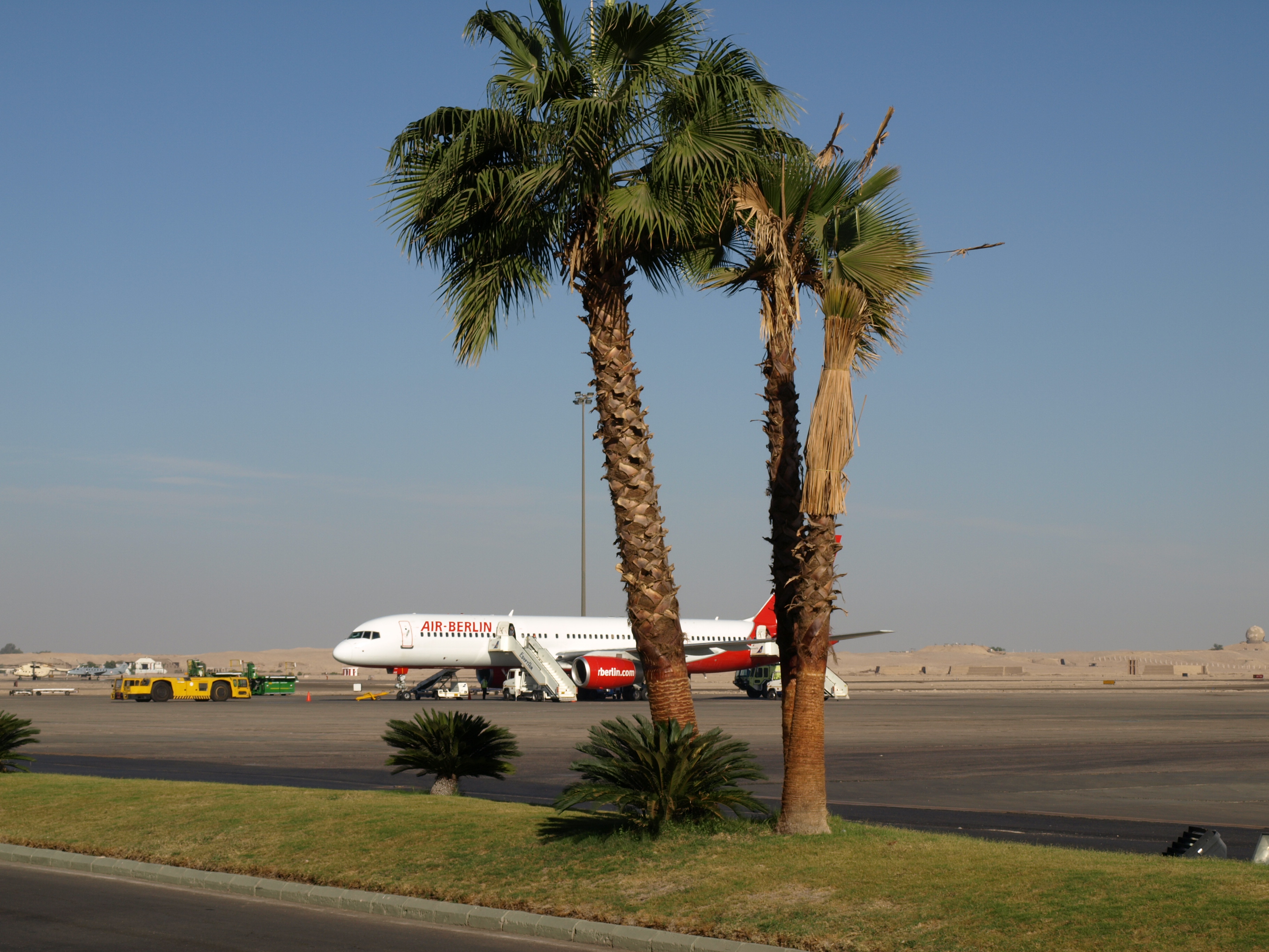 AIR BERLIN unter Palmen