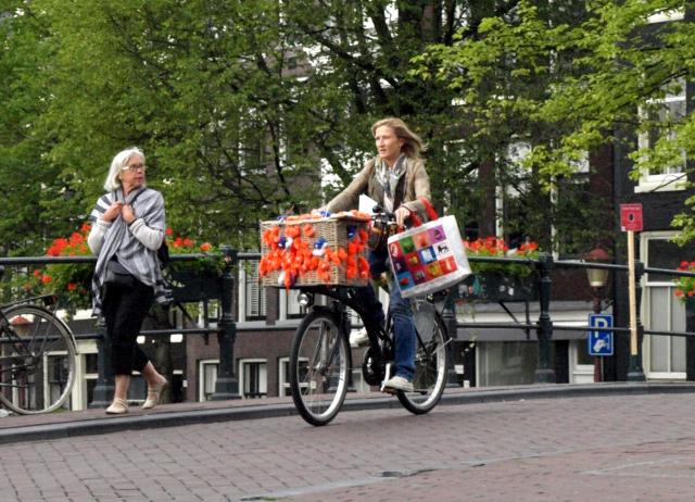 Velo mit Blumenschmuck