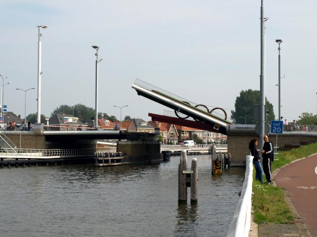 Offenen Brücke(n)