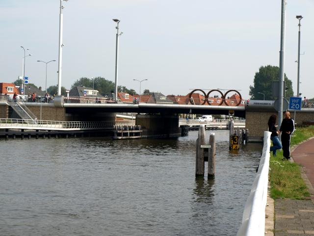 Offenen Brücke(n)