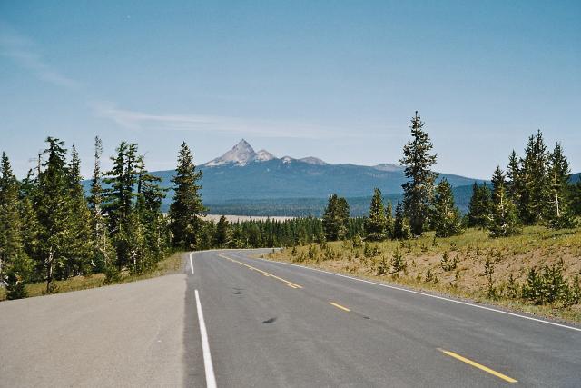26_Strasse zum Crater Lake