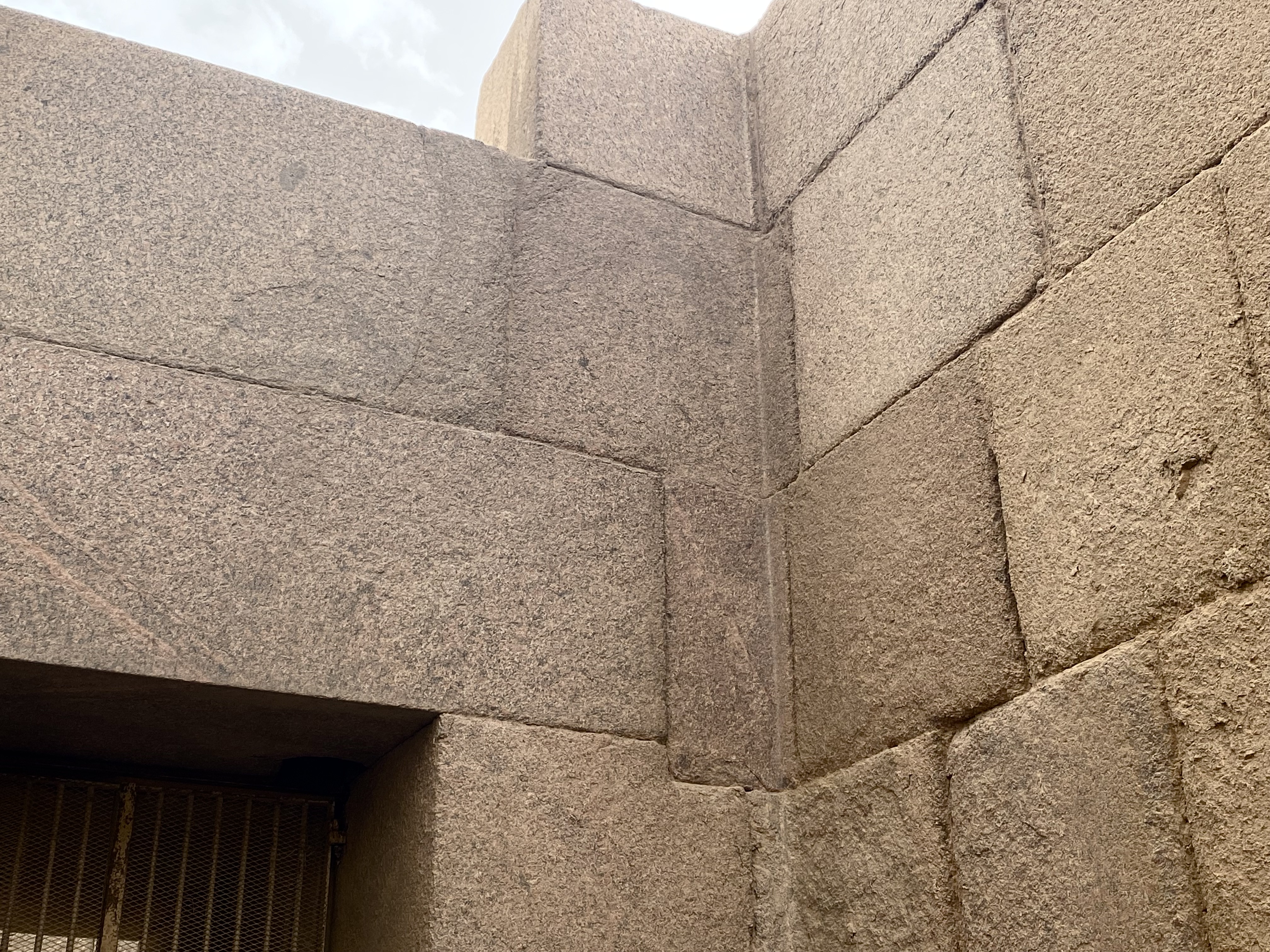 3 D Puzzle (Eingang des Grabtempels)