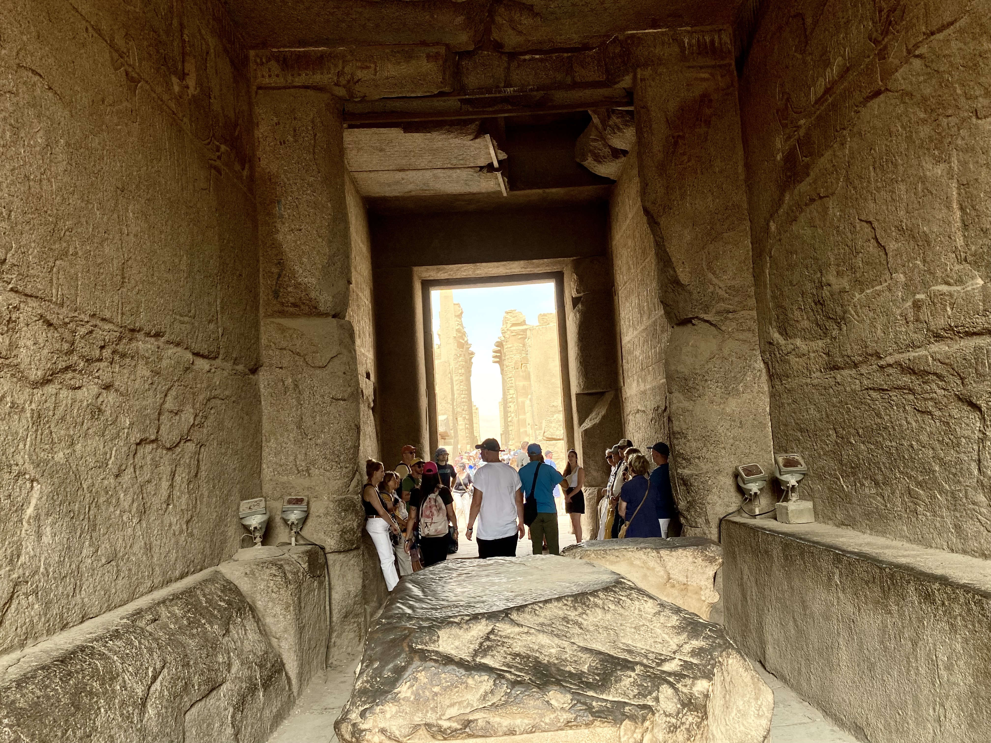 im Allerheiligsten des Karnak Tempels