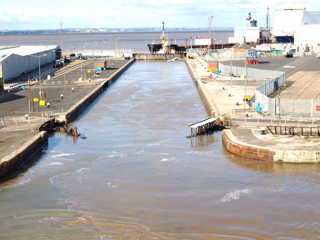 Die Schleuse zum Hafen von Hull