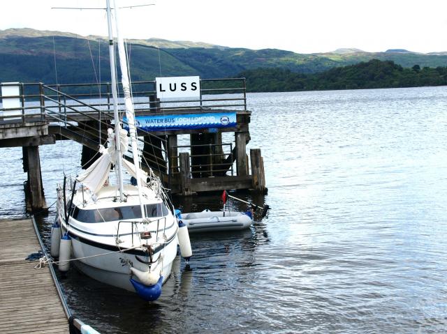 Am Ufer des Loch Lomond bei Luss