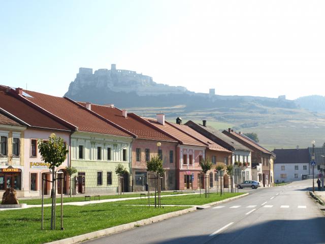 Spišské Podhradie mit der Burg dahinter