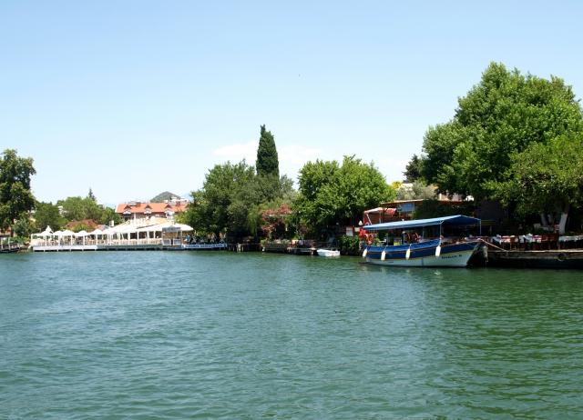 Die Stadt Dalyan.