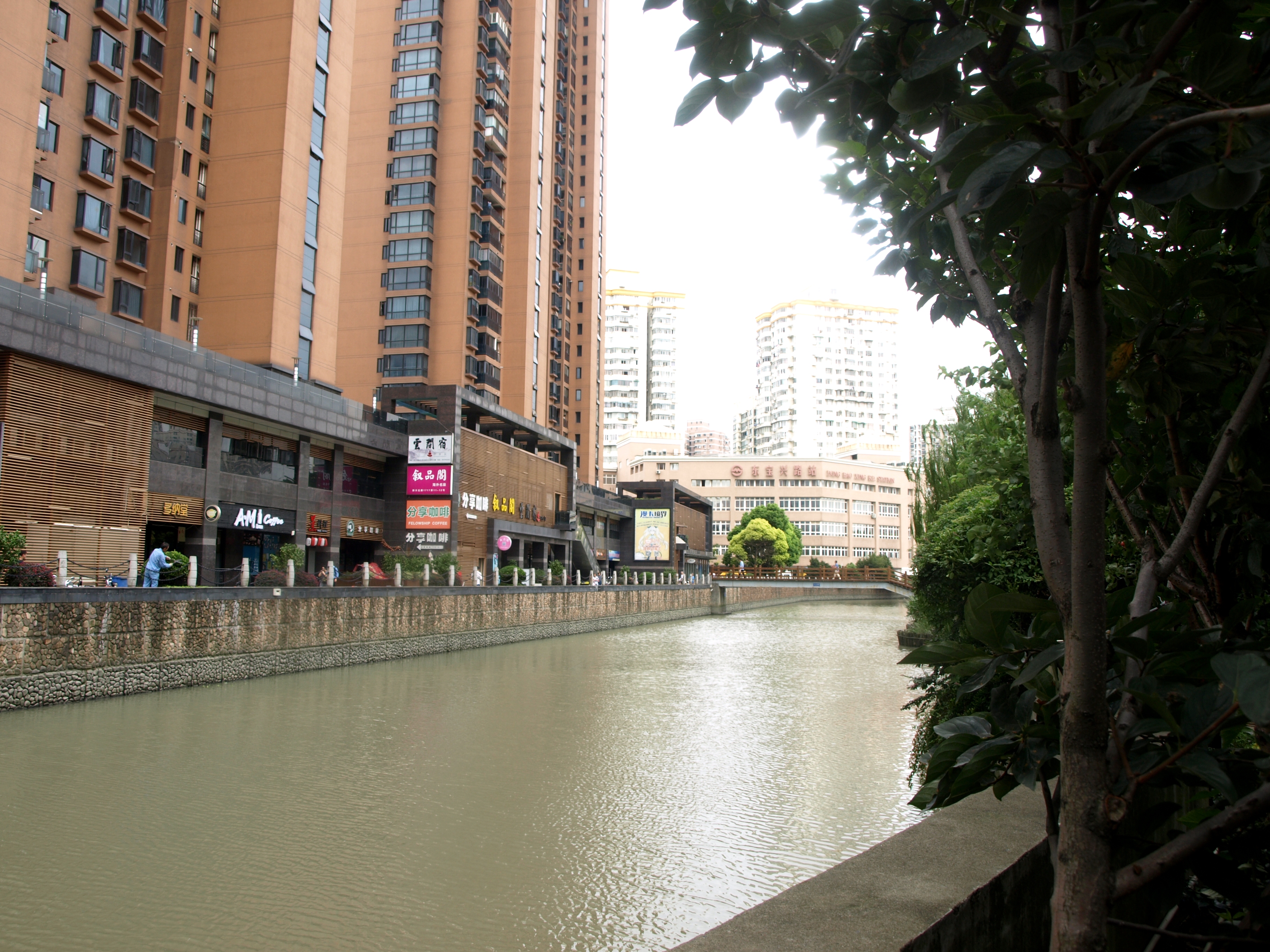 Kanal beim Hotel