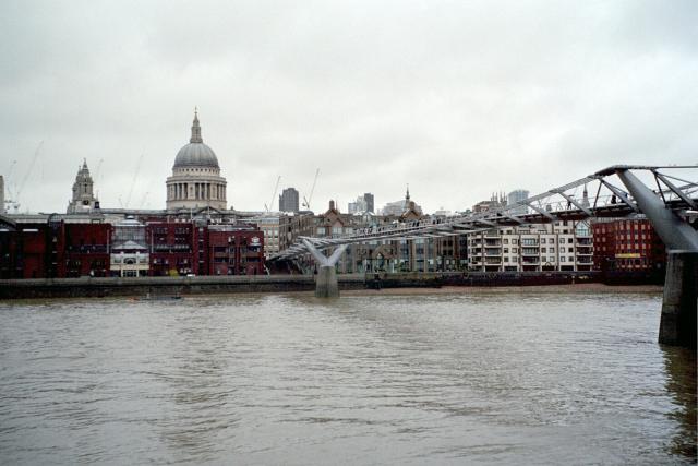 03 Brücke von Tate modern zur St. Paul's