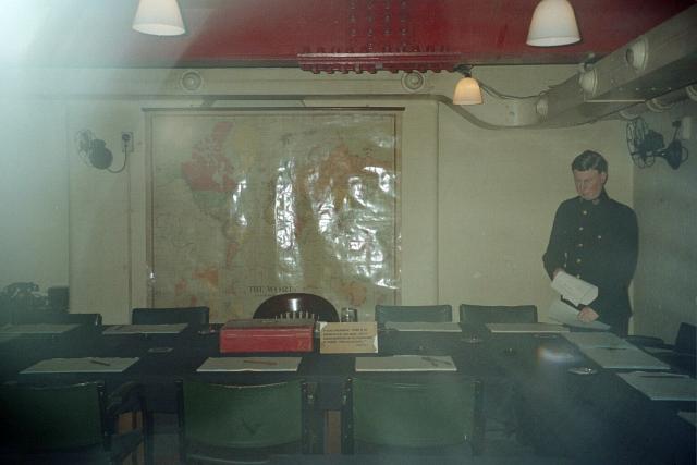 18 Cabinet's Warroom