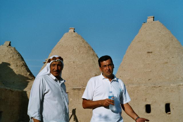 Das Oberhaupt der Familie und auch Gürsel hat Durst (Temp: 40 Grad)